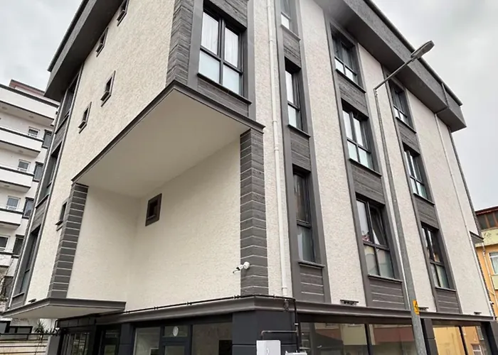 Airport Corner Hotel