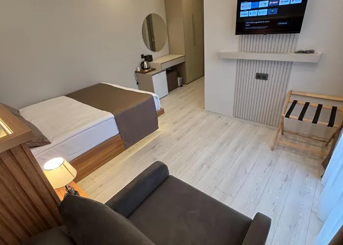 Hotel Airport Corner 3*