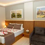 Airport Corner Hotel 3*