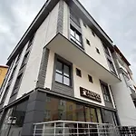 Hotel Airport Corner 3*