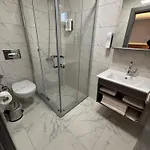 Hotel Airport Corner 3*