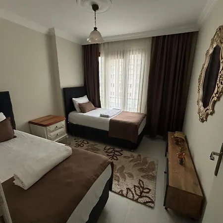Airport Corner Hotel 3*
