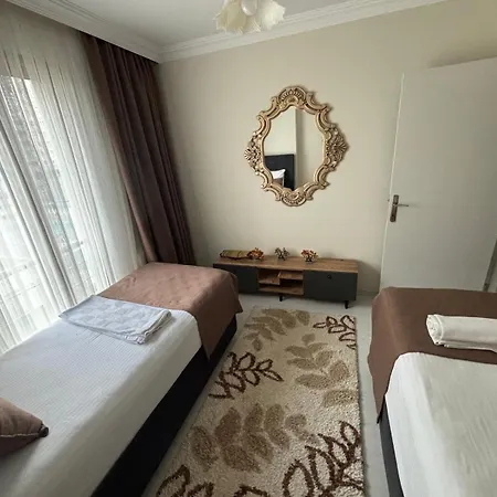 Airport Corner Hotel