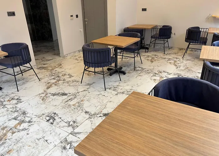 Airport Corner Szálloda